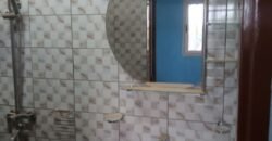 TRIPLEX DE HAUT STANDING NEUF – 8 PIÈCES EN LOCATION À OUAGA 2000, ZONE C