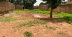 PARCELLES JUMELÉES CLÔTURÉES D&rsquo;UNE SUPERFICIE DE 600 M² EN VENTE À SOMGANDE