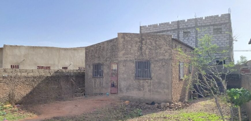 VILLA F3 BÂTIE SUR UNE PARCELLE DE 252 M² EN VENTE À BONHEUR VILLE