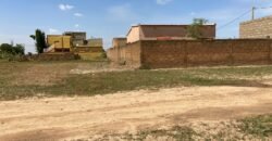 PARCELLE NUE DE 300 M² EN VENTE À BASSINKO