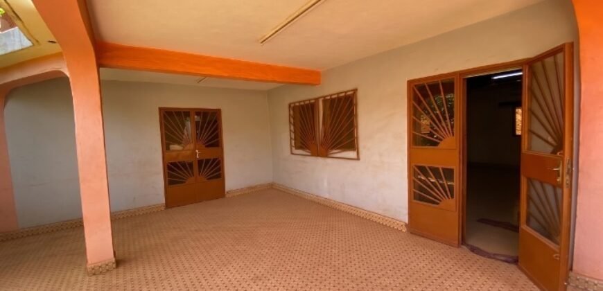 BELLE VILLA F7 À LOUER À BOULMIOUGOU