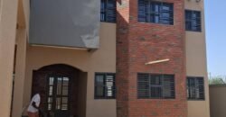 DUPLEX MODERNE DE 4 CHAMBRES EN LOCATION À LOUMBILA