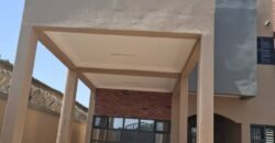 DUPLEX MODERNE DE 4 CHAMBRES EN LOCATION À LOUMBILA