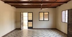 PARCELLE DE 297 M² AVEC VILLA F5 ET DÉPENDANCES DANS LE QUARTIER STRATÉGIQUE DE LA PATTE D&rsquo;OIE