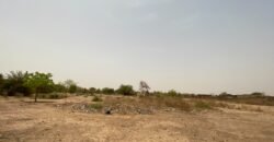 GRAND TERRAIN DE 3 928 M² EN VENTE À KOUBA