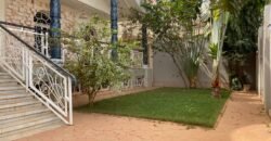 TRIPLEX DE HAUT STANDING DE 13 PIÈCES À LOUER À OUAGA 2000 (SOCOGIB)