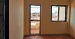 BUREAUX EN LOCATION DANS UN IMMEUBLE EN BORDURE DE VOIE BITUMÉE A BAROGO