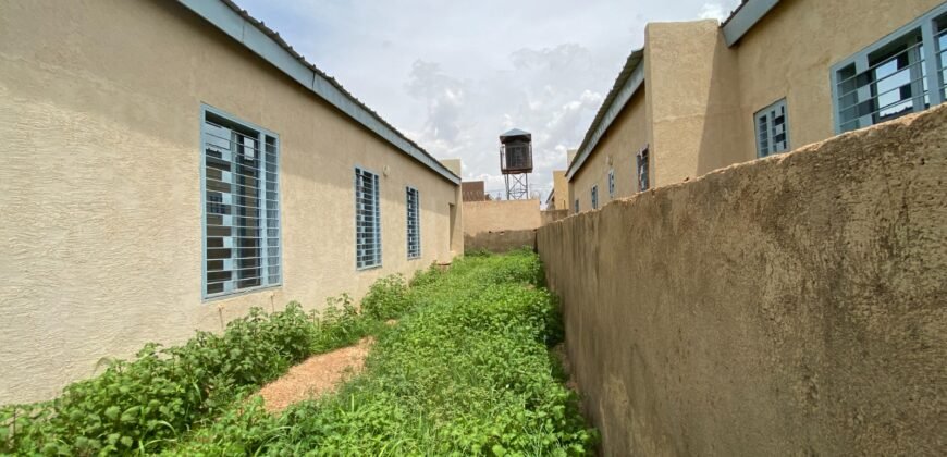 VILLA F5 À LOUER À LA CITÉ DE LA DIASPORA À GUIGUEMTENGA