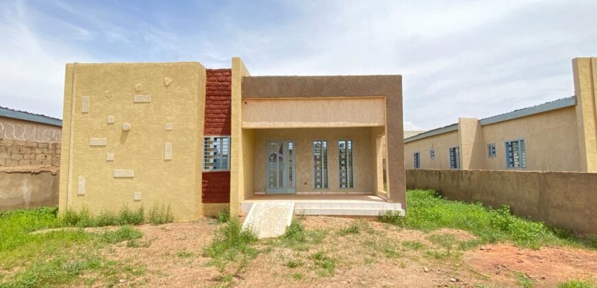 VILLA F5 À LOUER À LA CITÉ DE LA DIASPORA À GUIGUEMTENGA
