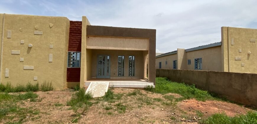 VILLA F5 À LOUER À LA CITÉ DE LA DIASPORA À GUIGUEMTENGA