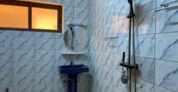 TRIPLEX DE HAUT STANDING NEUF – 08 PIÈCES EN LOCATION À OUAGA 2000, ZONE C