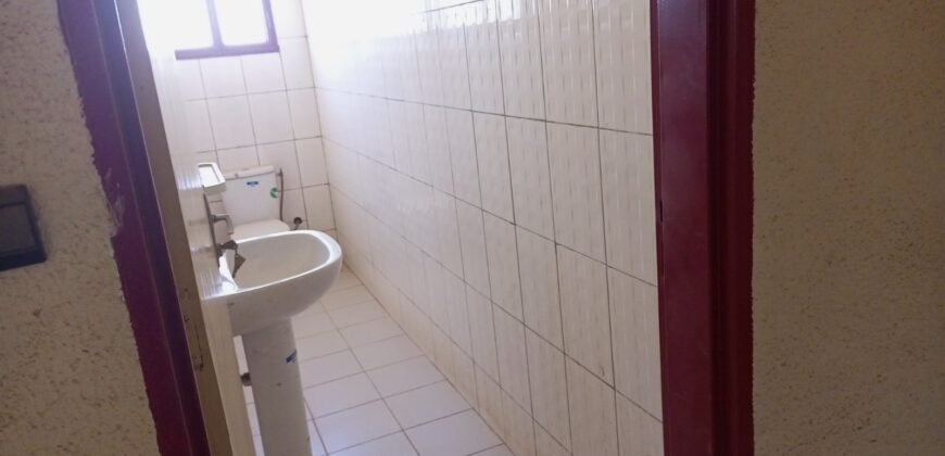 DES BUREAUX SITUES SUR UN IMMEUBLE R+3 EN LOCATION A BOINSYAARE