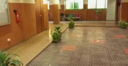 BUREAUX SITUÉS SUR UN IMMEUBLE R+5 EN LOCATION A OUAGADOUGOU QUARTIER 1200