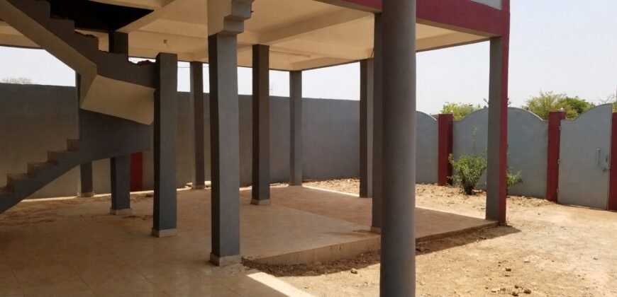 VILLA DE TYPE F4 NOUVELLE CONSTRUCTION EN LOCATION A OUAGADOUGOU QUARTIER BASSINKO