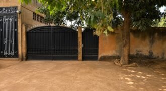 VILLA DE TYPE F4 BÂTIE SUR UNE PARCELLE DE 400 M² EN VENTE À KARPALA