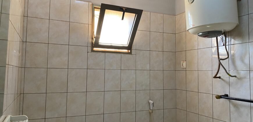 DUPLEX R+1 DE 10 PIÈCES ÉQUIPÉ EN LOCATION À OUAGA 2000 ZONE C