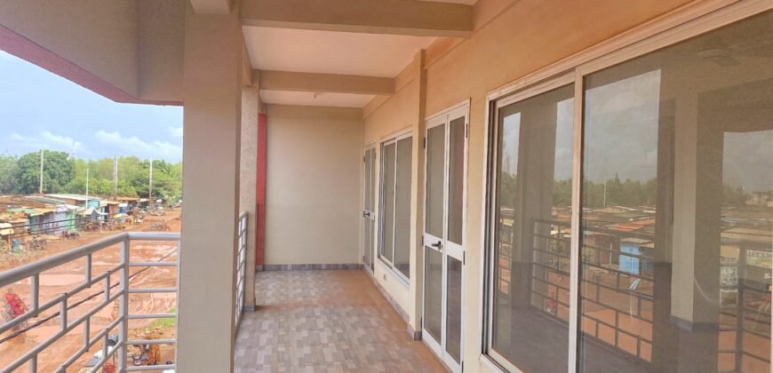 IMMEUBLE R+1 EN LOCATION DANS LE QUARTIER BANG-POORE
