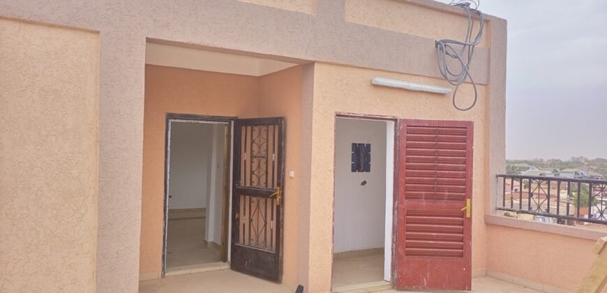 BEL IMMEUBLE EN LOCATION A OUAGA 2000 SOCOGIB