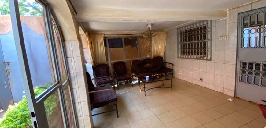VILLA F4 EN LOCATION — QUARTIER WAYALGHIN