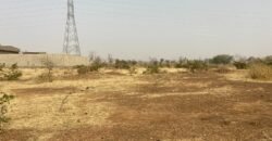 PARCELLE NUE TYPE PAN COUPÉ DE 263 M² EN VENTE À KOUBA