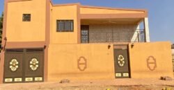 DUPLEX DE 5 PIÈCES EN LOCATION DANS LE QUARTIER YAGMA