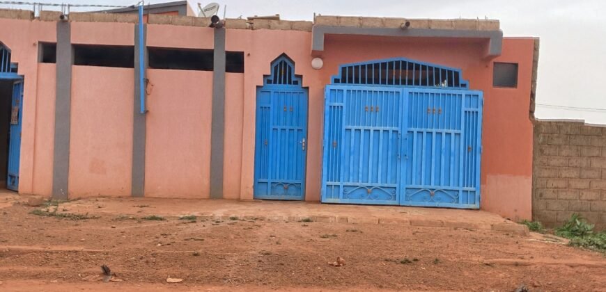 VILLA DE TYPE F4 EN LOCATION DANS LE QUARTIER BASSINKO