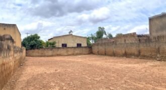 ARCELLE NUE D&rsquo;UNE SUPERFICIE DE 248 M² EN VENTE À NIOKO 1