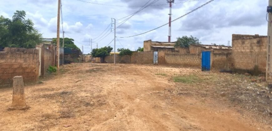 ARCELLE NUE D&rsquo;UNE SUPERFICIE DE 248 M² EN VENTE À NIOKO 1