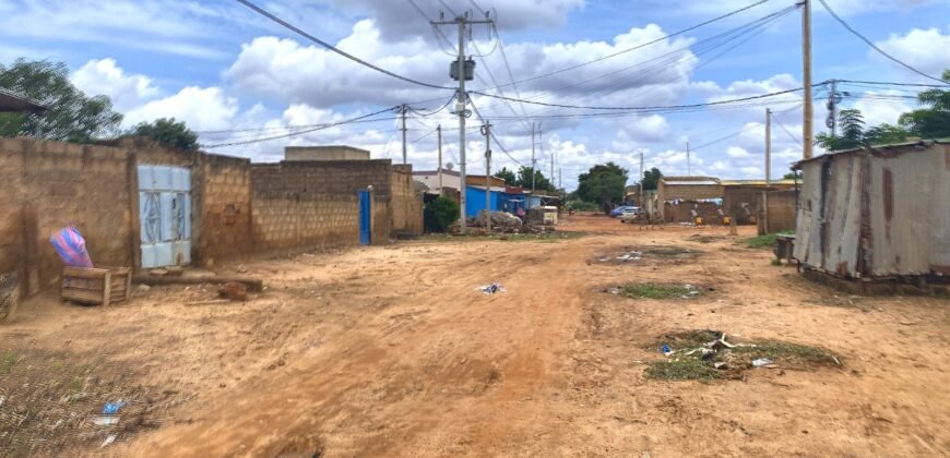 ARCELLE NUE D&rsquo;UNE SUPERFICIE DE 248 M² EN VENTE À NIOKO 1