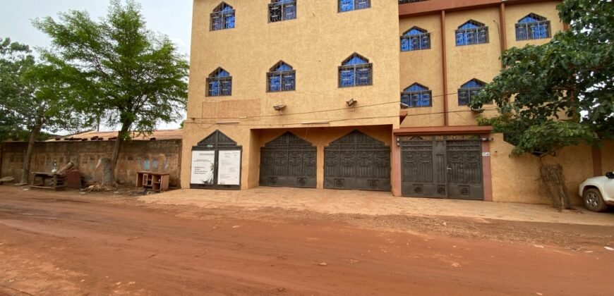 APPARTEMENT DE STANDING F4 — 04 PIÈCES À LOUER AU CŒUR DE DAPOYA