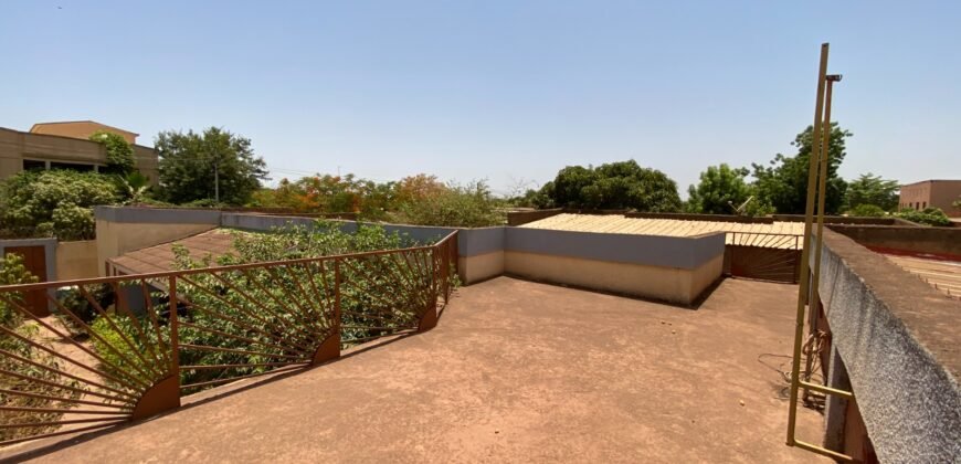 BELLE VILLA F7 À LOUER À BOULMIOUGOU
