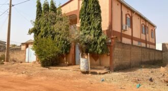 DUPLEX DE TYPE F7 CONSTRUIT SUR UNE PARCELLE DE 300 M² EN VENTE A TENGANDOGO