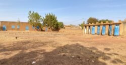 COMPLEXE SCOLAIRE CONSTRUIT SUR UNE PARCELLE DE 8850 M² EN VENTE A BANG POORE