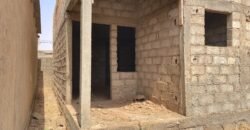 PARCELLE AVEC BÂTI D&rsquo;UNE SUPERFICIE DE 375 M² EN VENTE DANS LE QUARTIER TENGANDOGO
