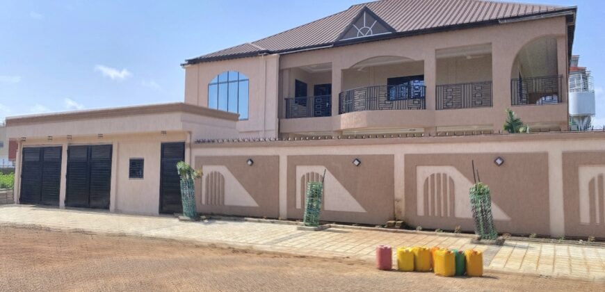 DUPLEX DE STANDING NOUVELLEMENT CONSTRUIT EN LOCATION À OUAGA 2000 EXTENSION SUD