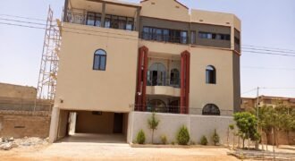 Triplex de haut standing dans le beau quartier Ouaga2000