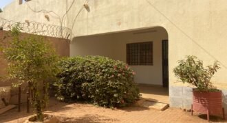 MINI-VILLA MEUBLÉE TYPE F3 À LOUER – PATTE D’OIE