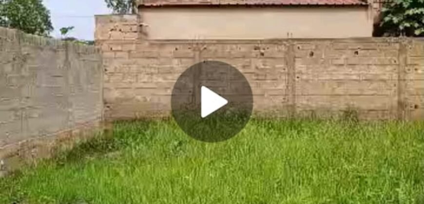 AGIS IMMO Burkina – PARCELLE DE 300 m² À VENDRE À OUAGA 2000