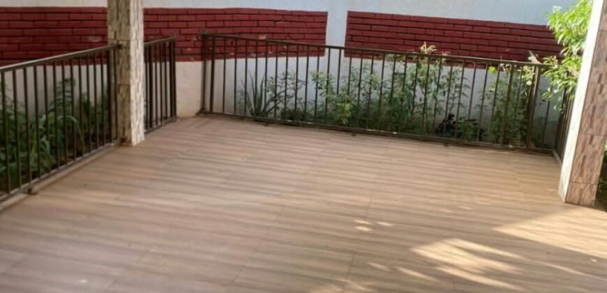 À LOUER – VILLA F4 AU 1200 LOGEMENTS