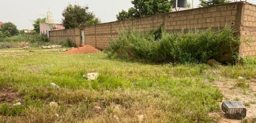 PARCELLE DE 427 M² DE TYPE PAN COUPÉ EN VENTE À GARGHIN