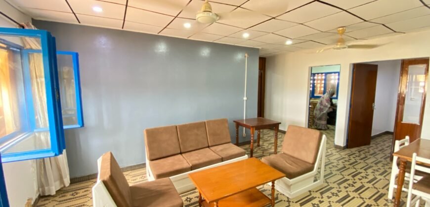 À LOUER À KAMSONGHIN : APPARTEMENT MEUBLÉ DE PRESTIGE SUR L’AVENUE OUEZZIN COULIBALY