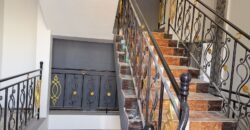 Triplex de haut standing dans le beau quartier Ouaga2000
