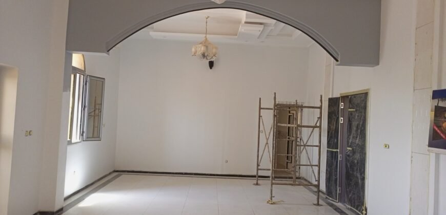 Triplex de haut standing dans le beau quartier Ouaga2000