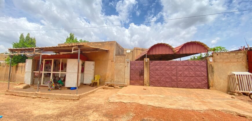 VILLA F6 À LOUER À PISSY