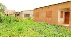VILLA F2 À VENDRE À BASSINKO – CITÉ CEGECI